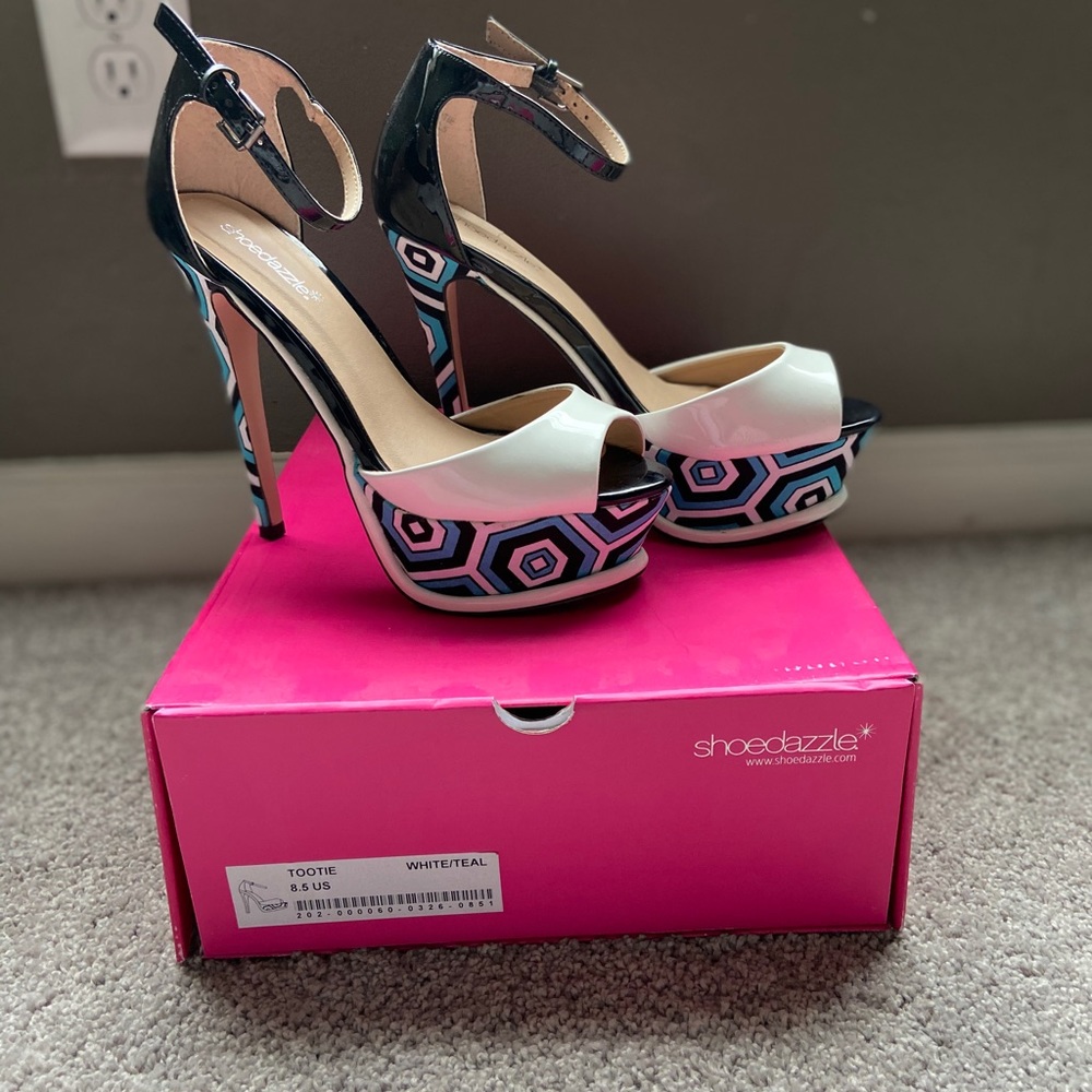 Unique black and white heel